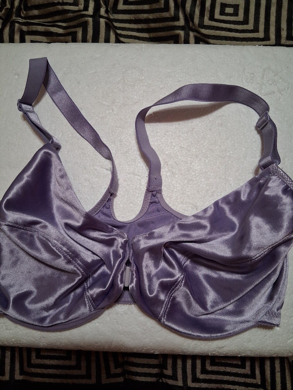 Vintage Victoria's Secret bra, Clasp front, underwire 34D, Clasp Front
